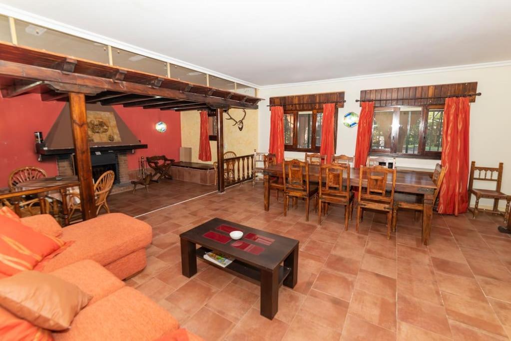 Finca El Palomar De La Vina Madrid Extérieur photo